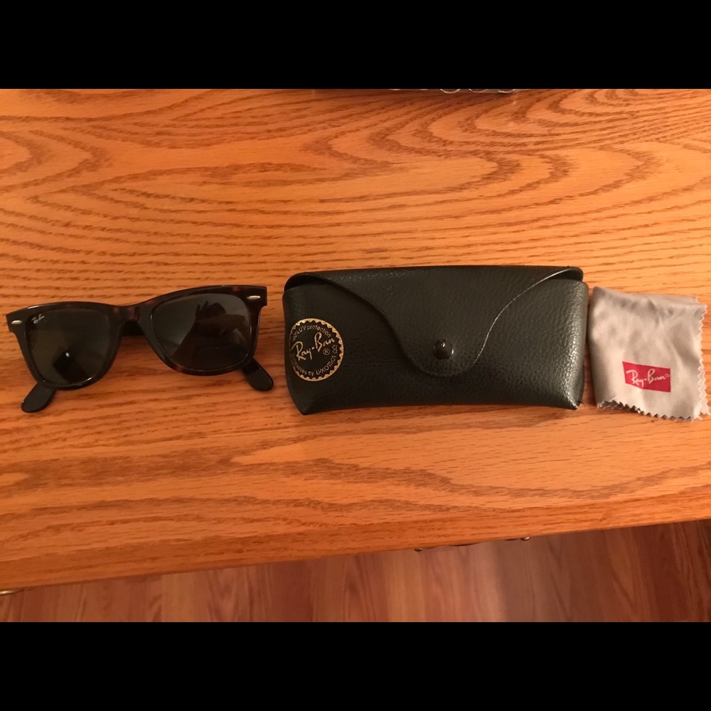 💛Original Wayfarer Tortoise Ray Bans💛